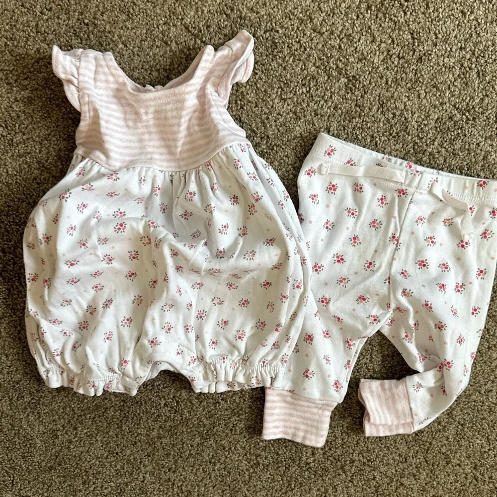 Baby Girl GAP Bubble Romper + Pants, 2 outfits in 1  Like new